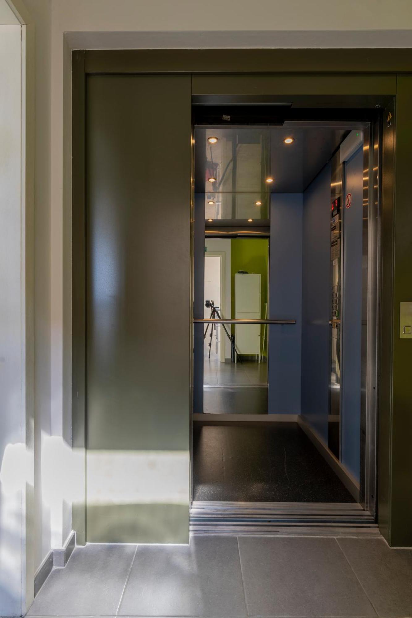 Apartamento Penthouse Bij Leopoldpark Ostende Exterior foto