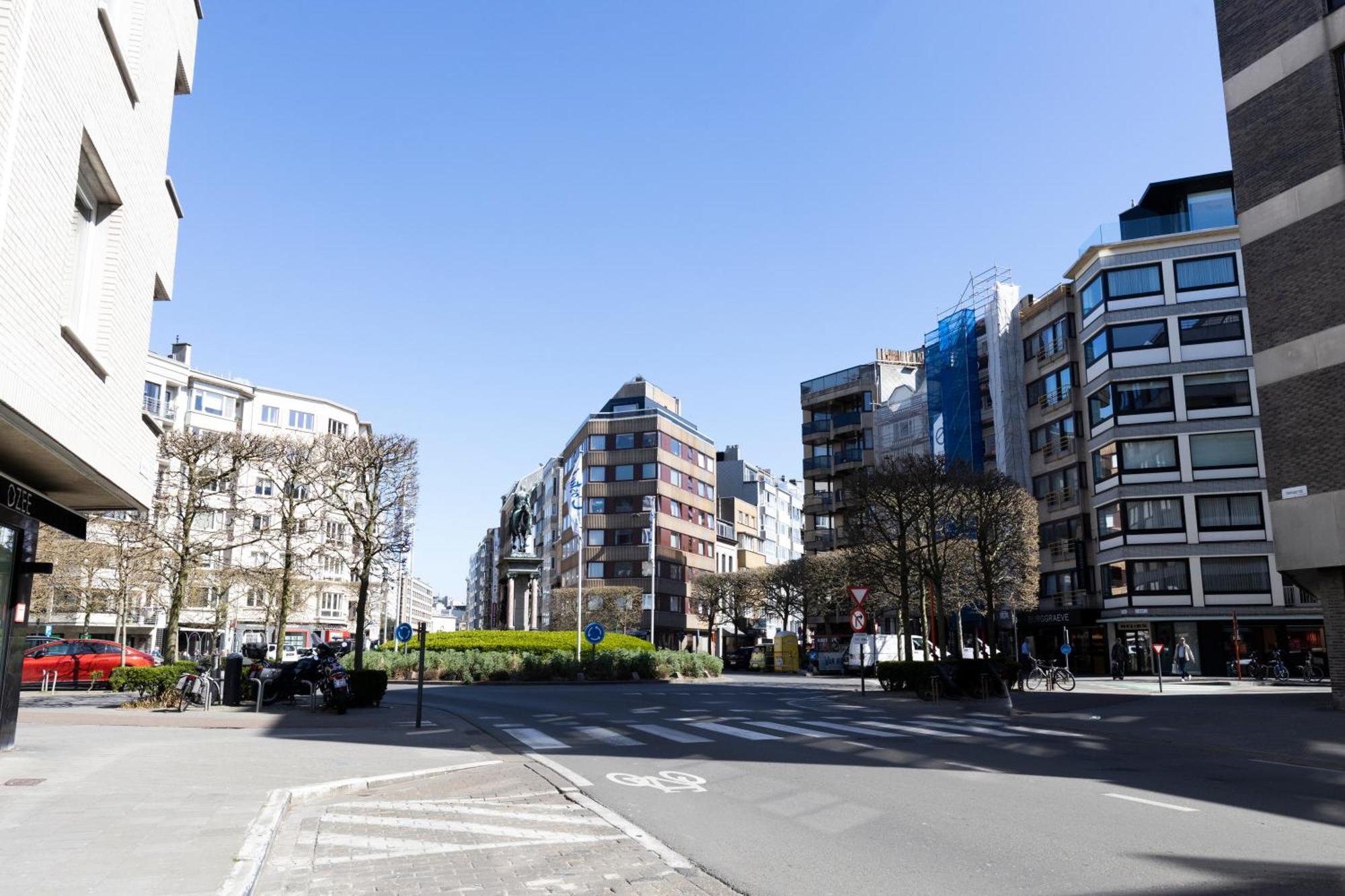 Apartamento Penthouse Bij Leopoldpark Ostende Exterior foto